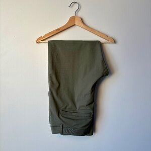 Lululemon Commission Pant Classic Size 34 *Warpstreme Grey Sage